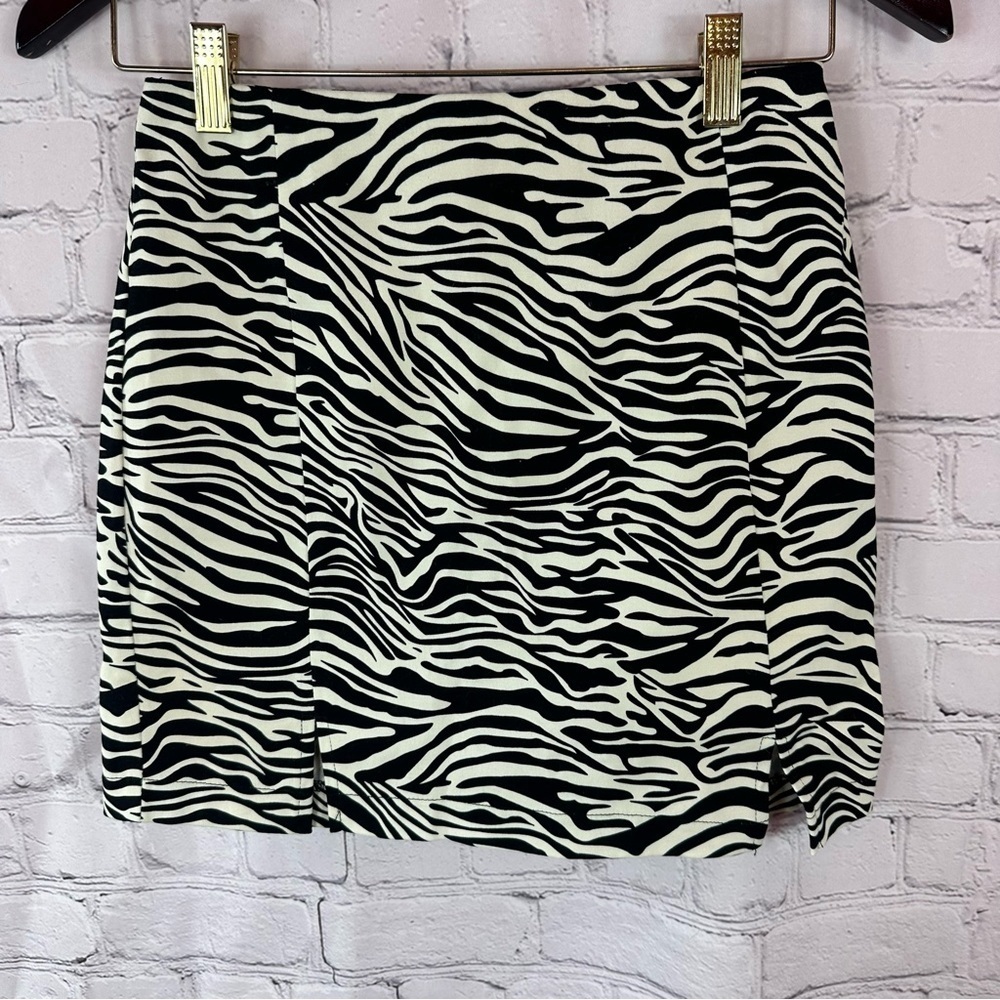 eyeshadow Zebra Print mini Skirt sz juniors 3 animal print festival